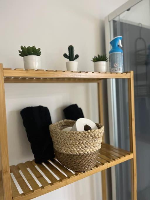 Apartment Le Douillet - Hypercentre Wifi Parking-comfort